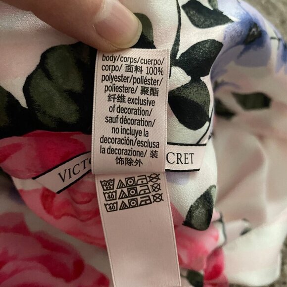 Victoria's Secret Light Pink Floral Satin Romper Pajamas Size XL - Picture 8 of 8
